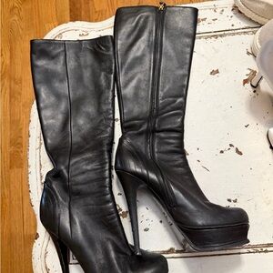 Yves Saint Laurent Black Heeled Boots